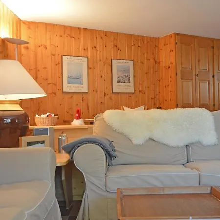 Centre Etoile 130 דירה