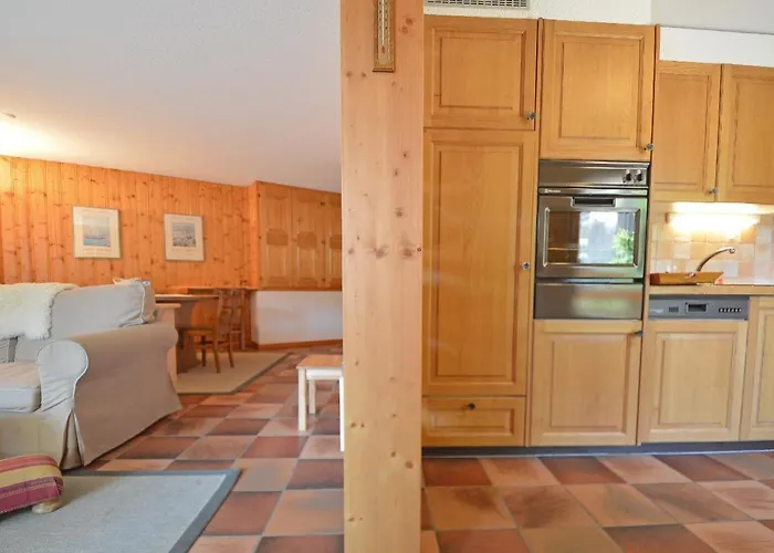 Daire Centre Etoile 130 *