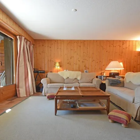 Appartement Centre Etoile 130
